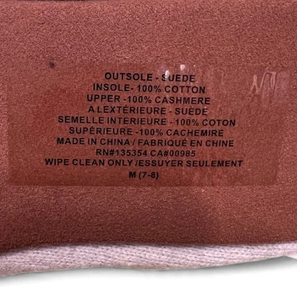 New with tags Skin Workdwide 100% Cashmere ballet slippers. Size Medium (7 - 8) - Picture 3 of 4